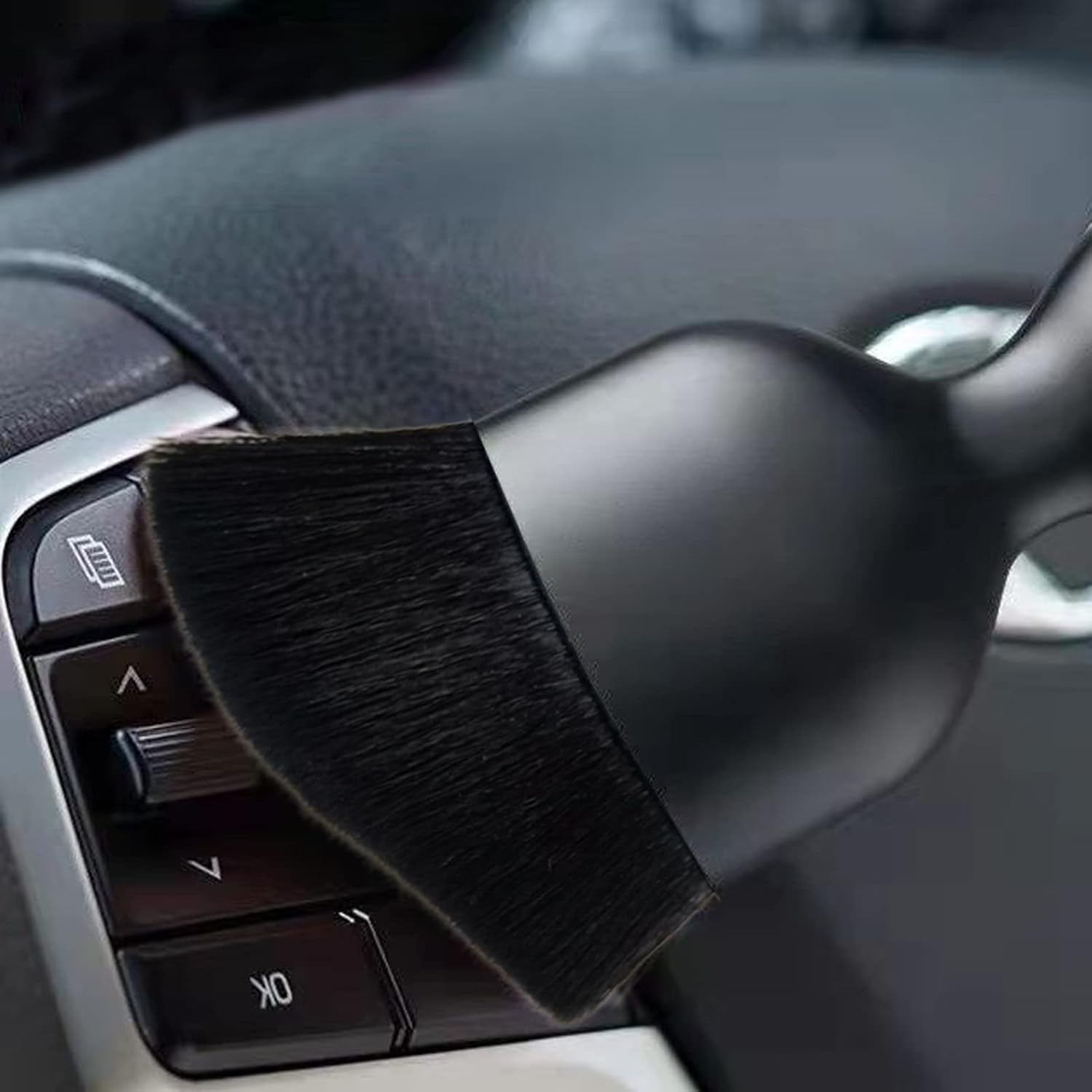 2 PCS Car Detailing Brush, Automotive Interior Cleaning Brush Air Conditioner Brush, Curved Surface Design Soft Bristle Dirt Dust Cleaning Tool, Universal Car Interior Dust Brush (Black)